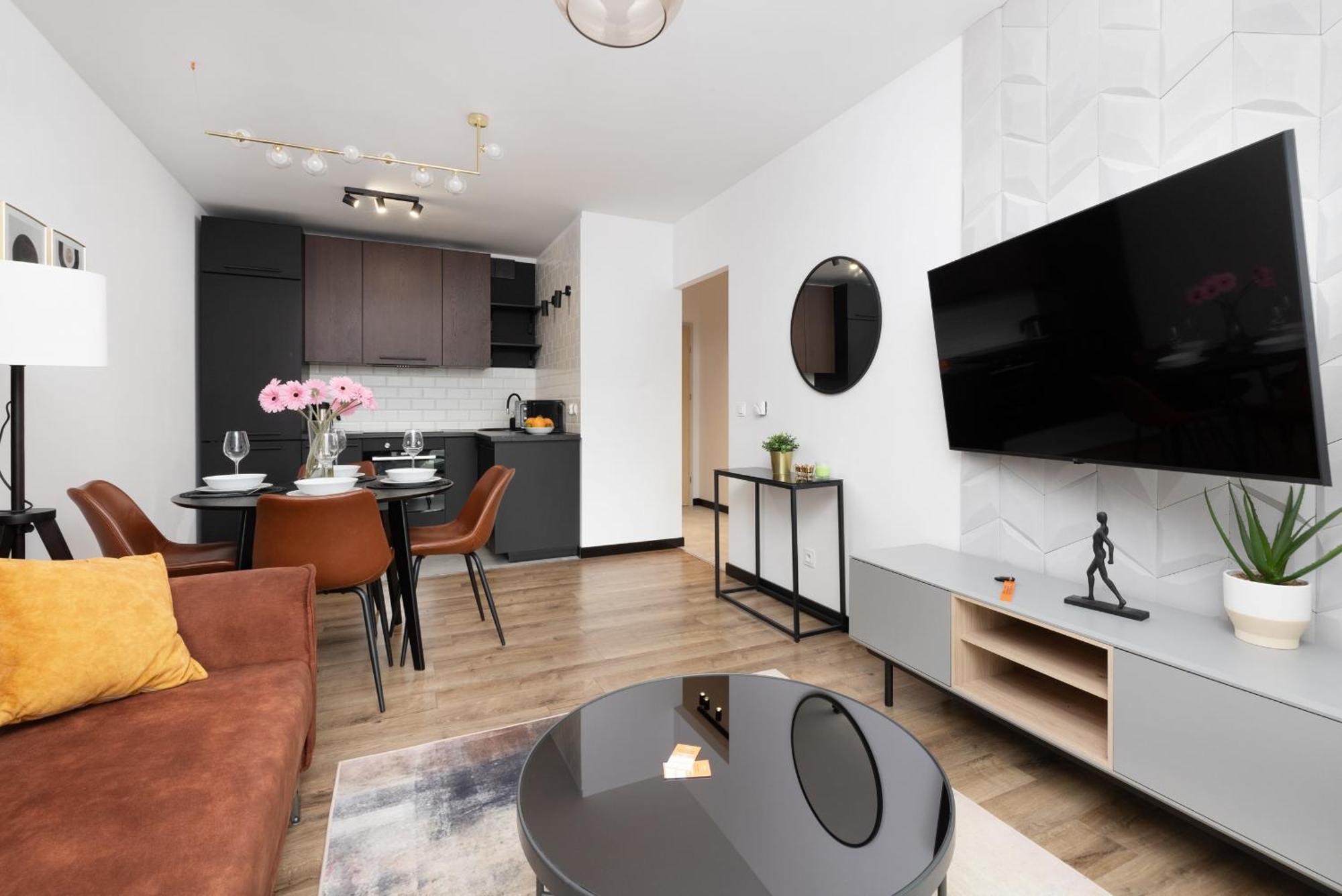 Modern With Balcony And Parking In By Renters * Gdansk