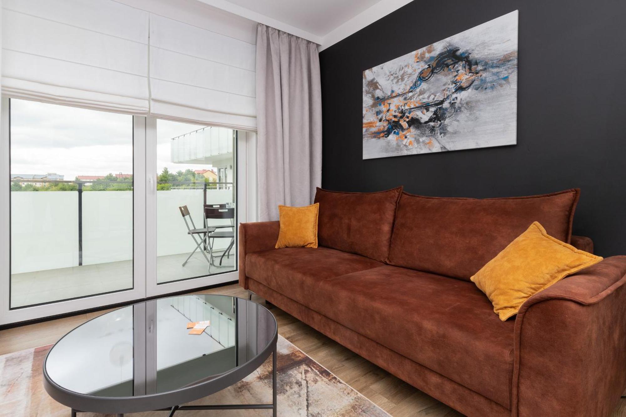 Modern With Balcony And Parking In By Renters Gdansk