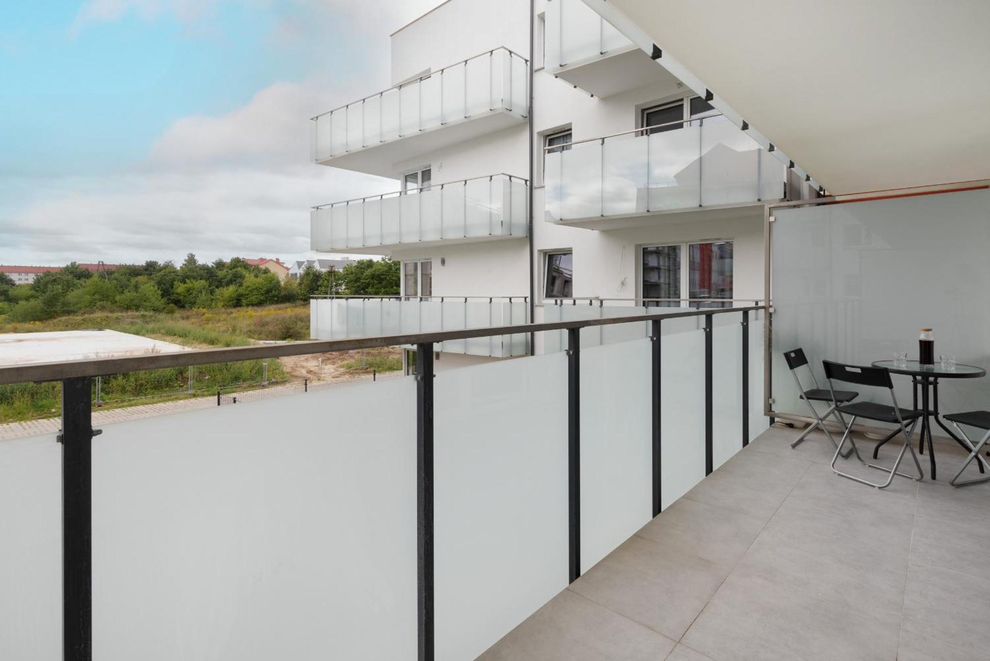 Apartment Modern With Balcony And Parking In By Renters Gdansk